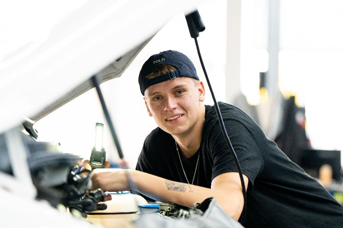 KFZ%20Techniker%3Ain